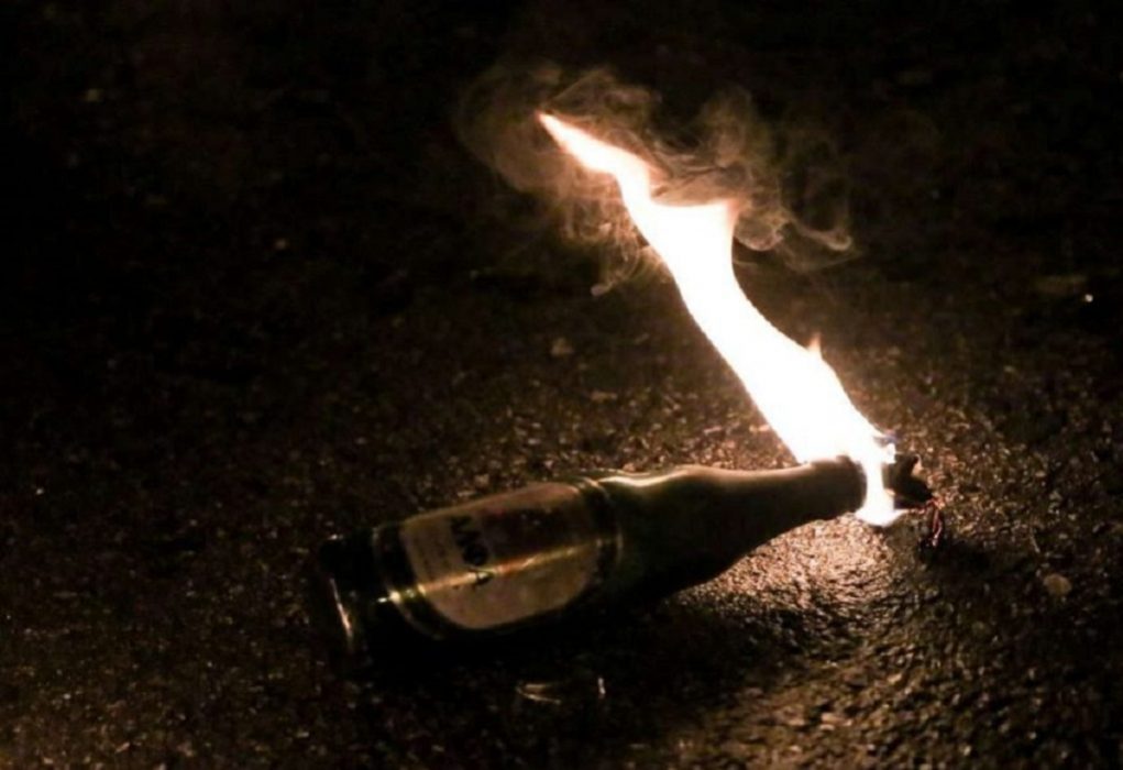 Επίθεση με μολότοφ στο ΚΕΠΥΟ στο Μοσχάτο