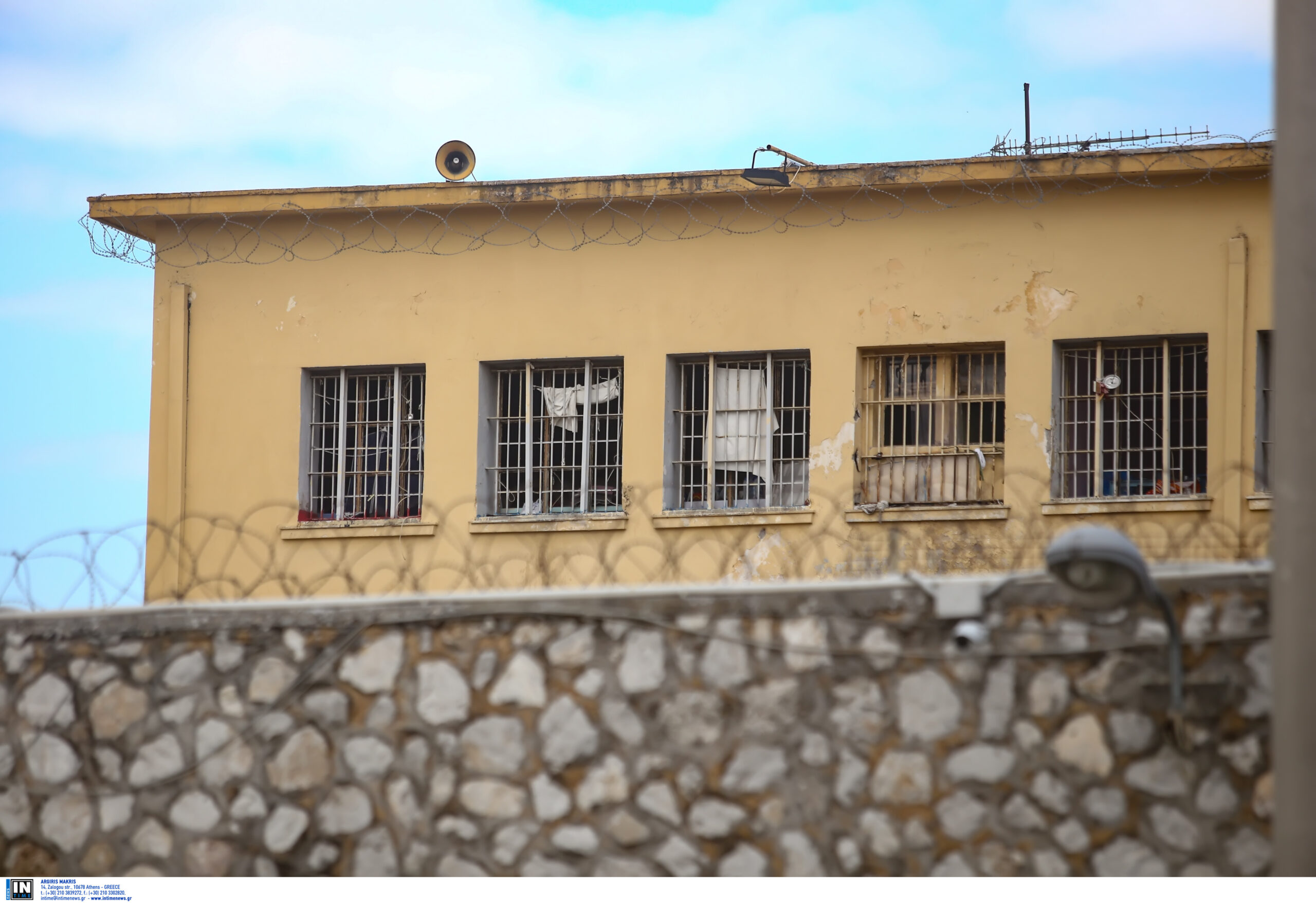 Νεκρός σωφρονιστικός από κορωνοϊό στις Σέρρες