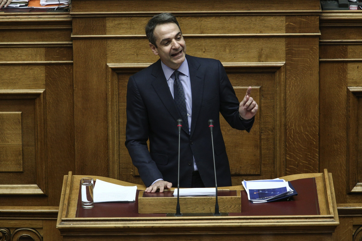 Η εμπέδωση της δημοσκοπικής διαφοράς και της γαλάζιας ατζέντας, οι στόχοι Μητσοτάκη