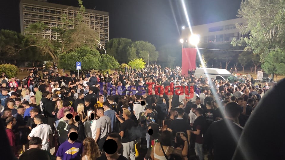 Θρίλερ σε κορωνο-πάρτι στο ΑΠΘ: Νεαροί παρέσυραν φίλο τους με μπουλντόζα