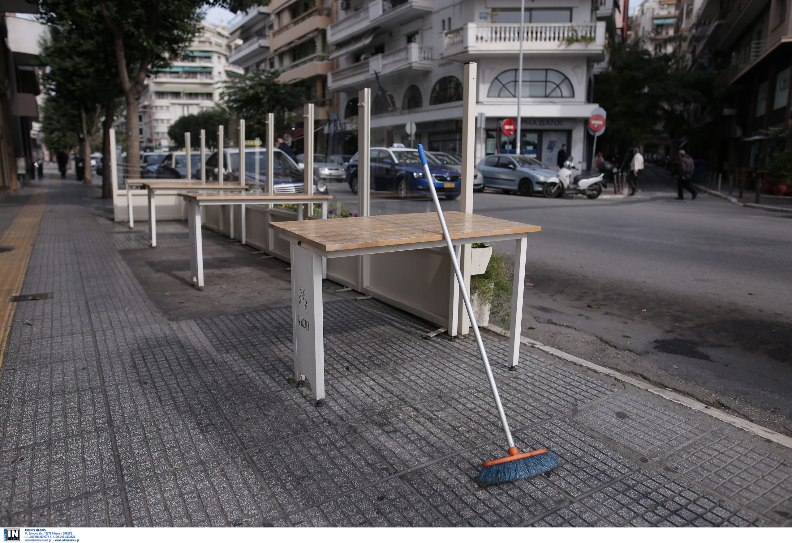 Δήμαρχος Θεσσαλονίκης: Αν χάσουμε και τα Χριστούγεννα, θα μιλάμε για οικονομική ερήμωση – Από τον Μάρτιο άνοιξαν 1.400 μαγαζιά κι έκλεισαν τα 700