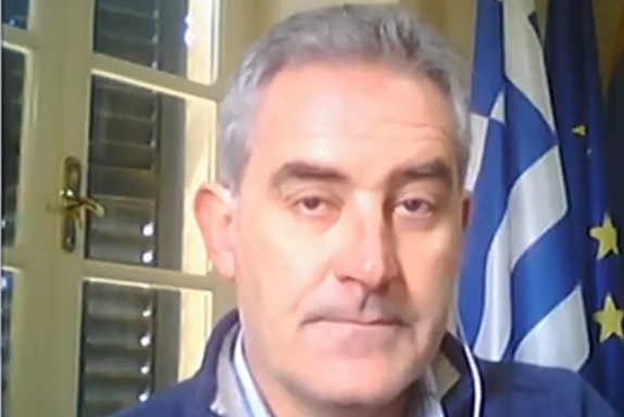 Δήμαρχος Παξών για το τραγικό ναυάγιο στο «Εκτός Γραμμής»	: «Τους μεταφέρουν σε πλοιάρια που δεν μπορούν να επιπλεύσουν ούτε σε λίμνη»