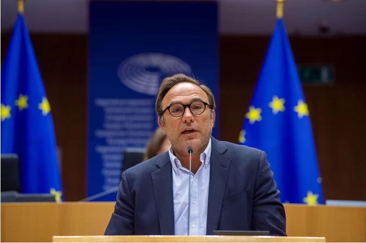 Π. Κόκκαλης προς την Κομισιόν: Υπάρχει  σχεδιασμός αν ο Πούτιν διακόψει την παροχή φυσικού αερίου;