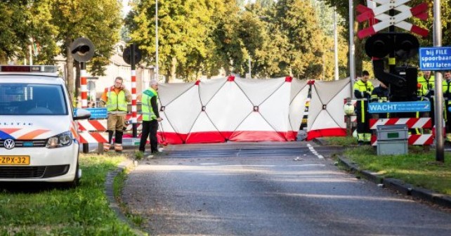 Σύγκρουση ποδηλάτου με τρένο στην Ολλανδία – Σκοτώθηκαν τέσσερα παιδιά