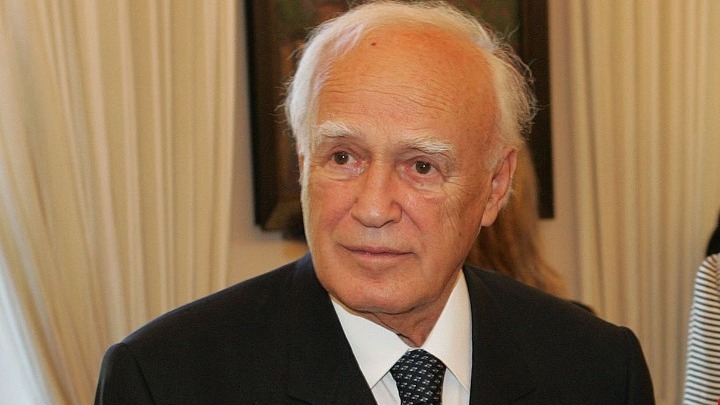 Κάρολος Παπούλιας: Την Τετάρτη η εξόδιος ακολουθία – Την Πέμπτη στα Ιωάννινα η κηδεία