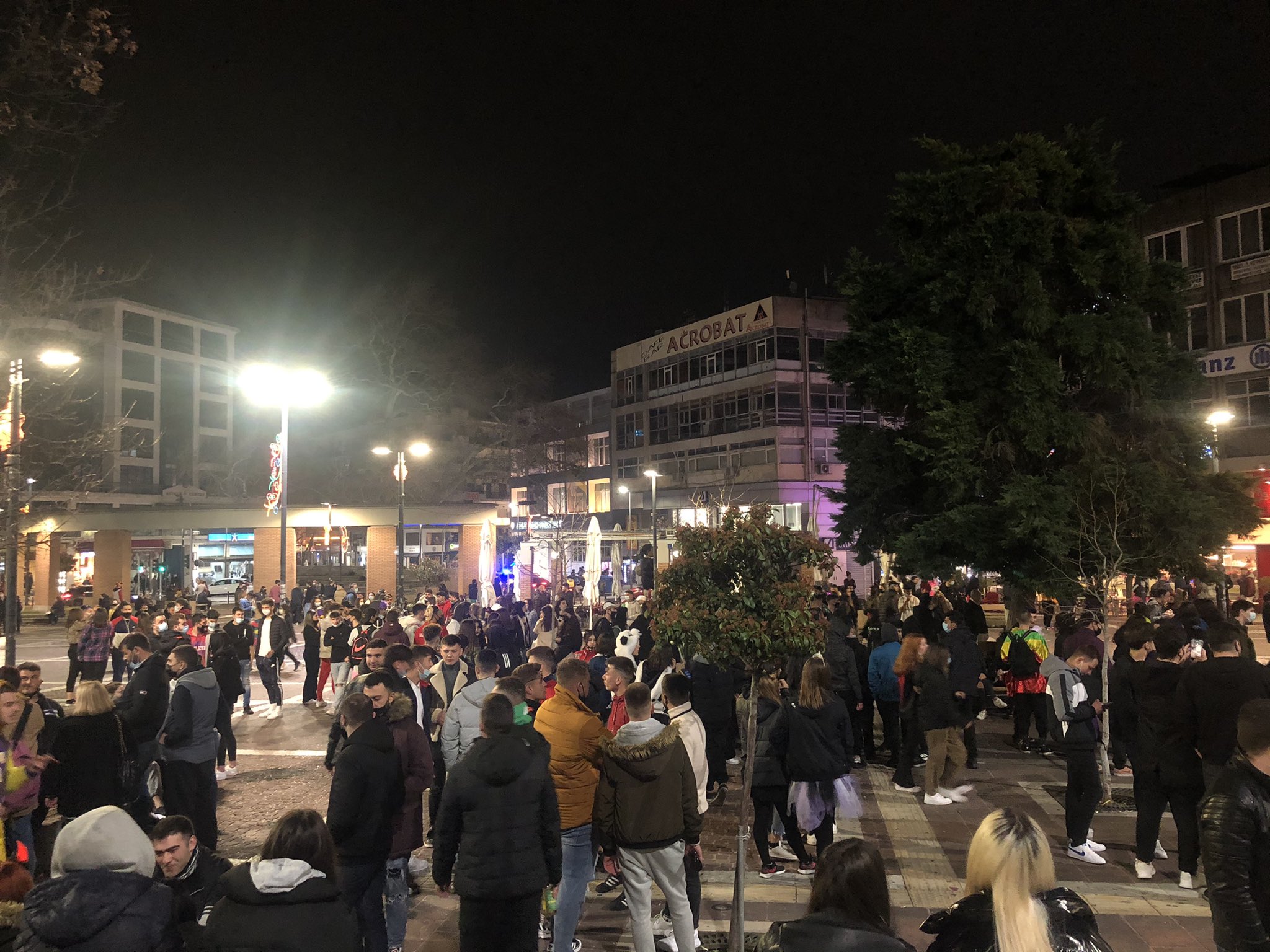 Υγειονομικές «βόμβες» τα καρναβαλικά πάρτι: Έντονος προβληματισμός – Έρχεται δύσκολη εβδομάδα