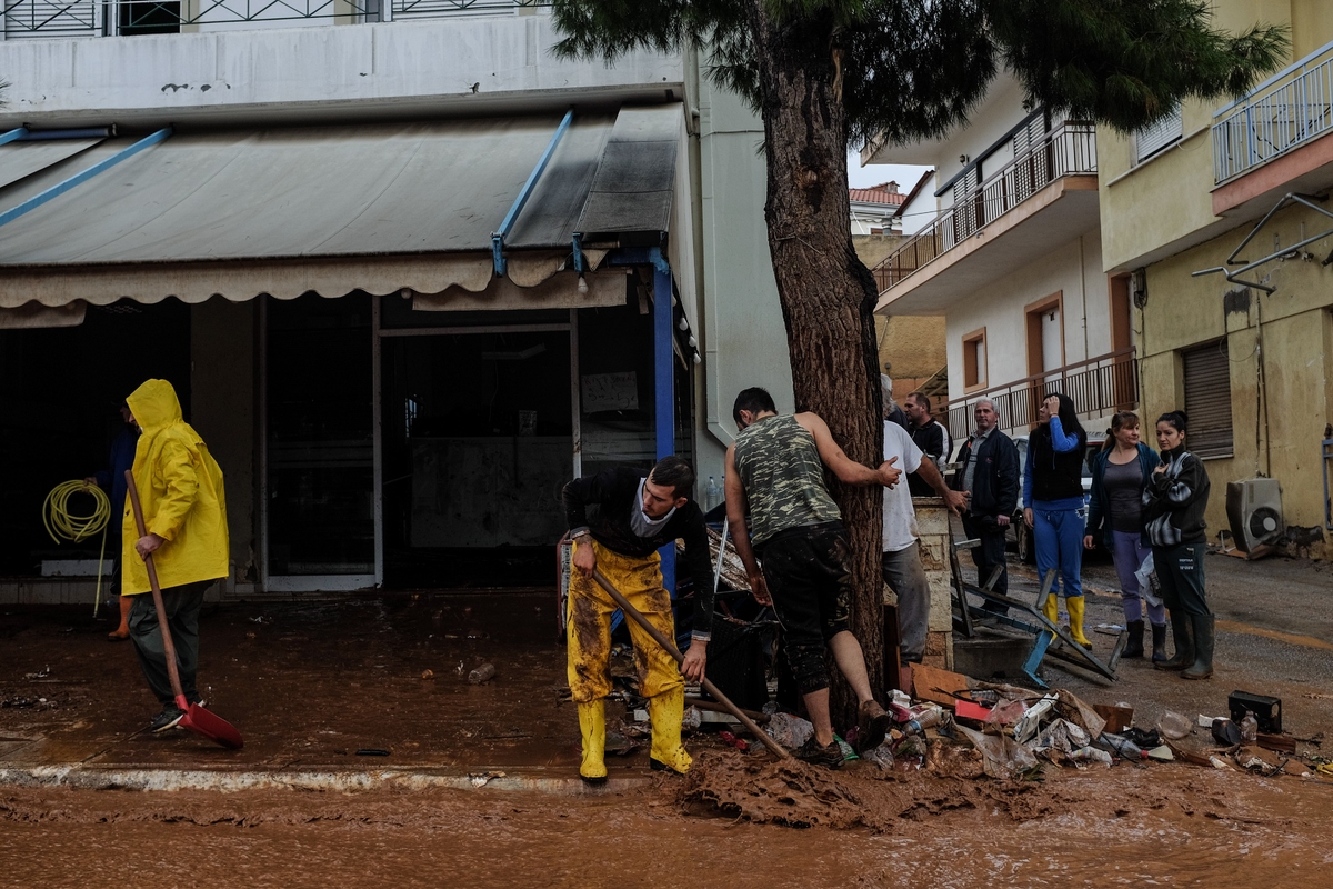 Ξεκινούν οι αιτήσεις για το επίδομα των επιχειρήσεων που επλήγησαν από την κακοκαιρία