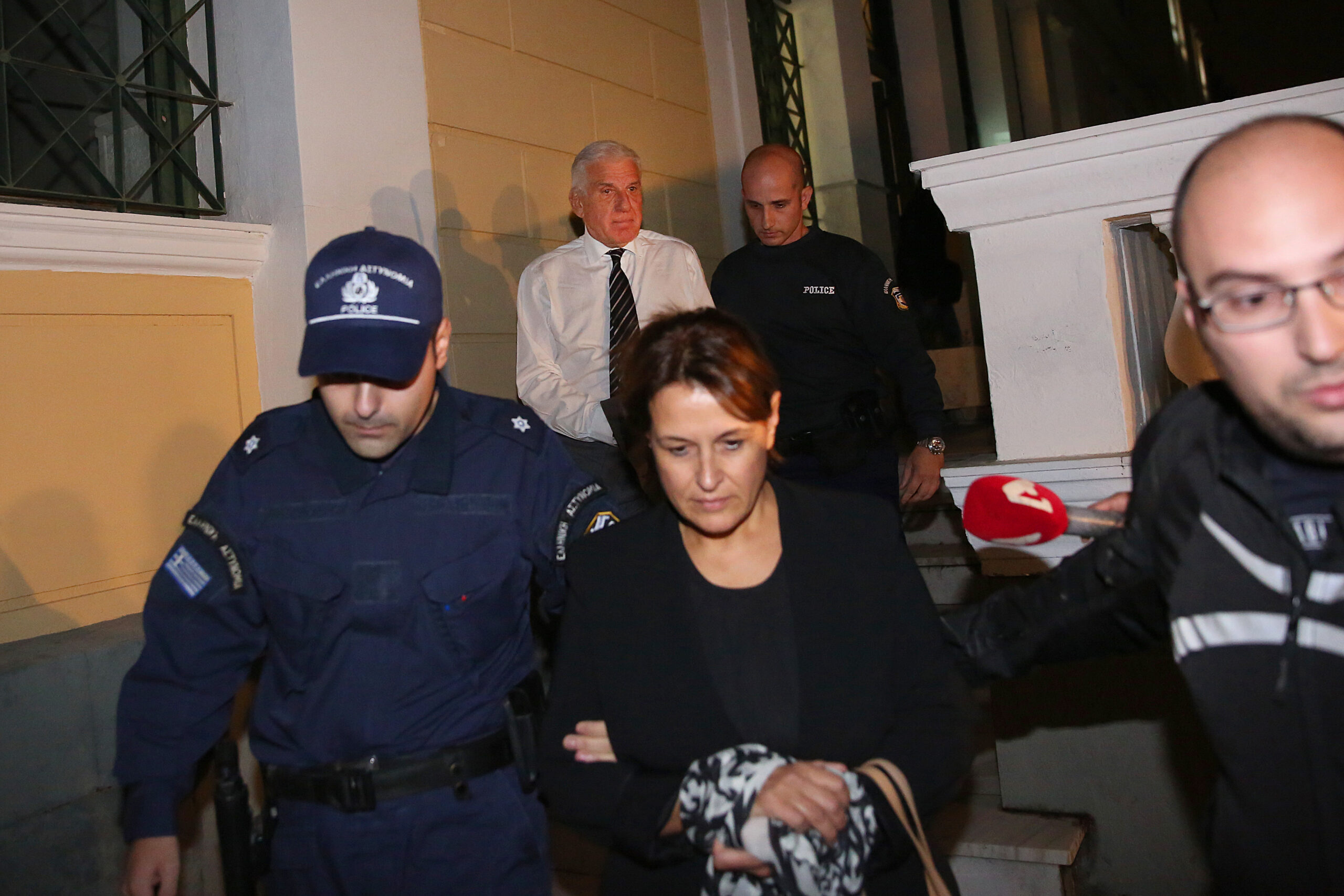 Οι πρώτες ημέρες του ζεύγους Παπαντωνίου στη φυλακή