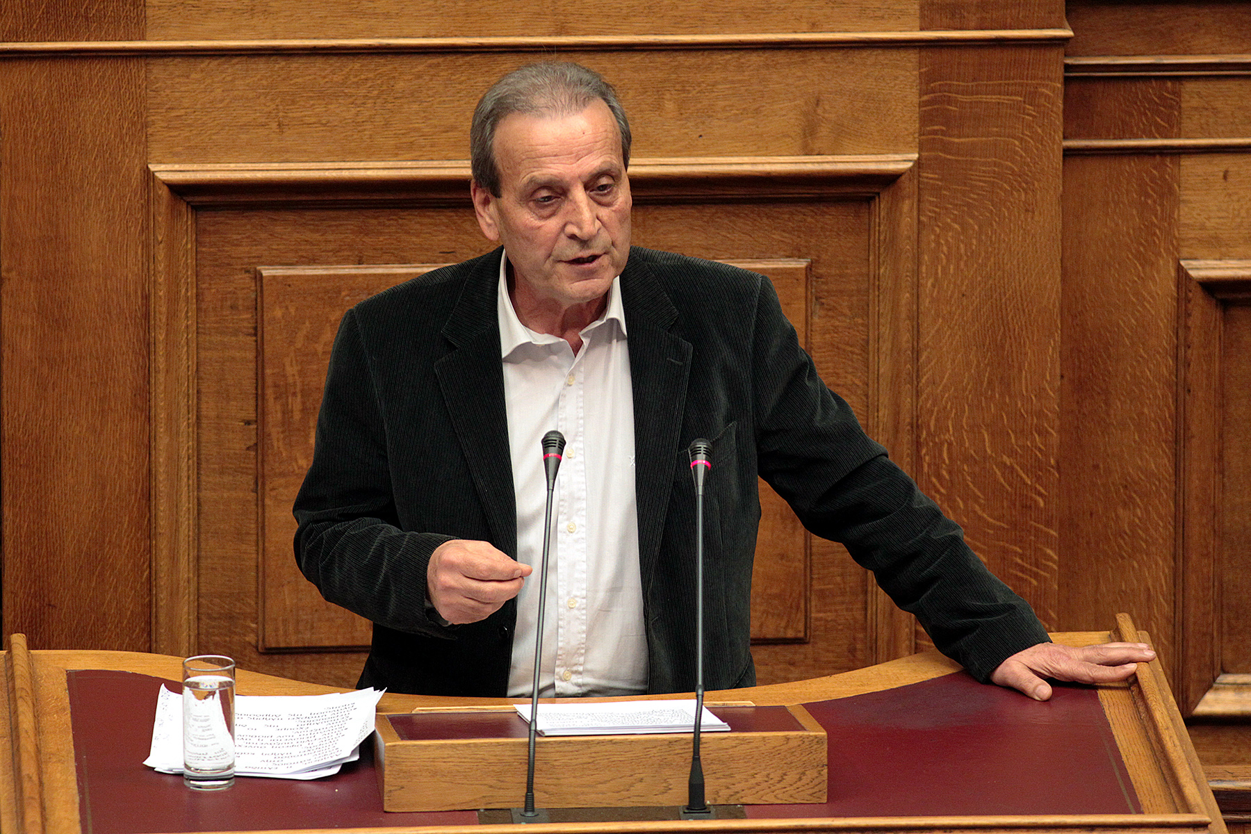 Θ. Παραστατίδης στο «Ακραίως» για Σκοπιανό: «Διαπραγματευόμαστε κι άλλα εκτός από το όνομα»