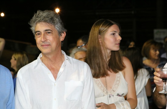 Γέννησε η σύζυγος του Οσκαρικού σκηνοθέτη Αλεξάντερ Πέιν στην Πάτρα!