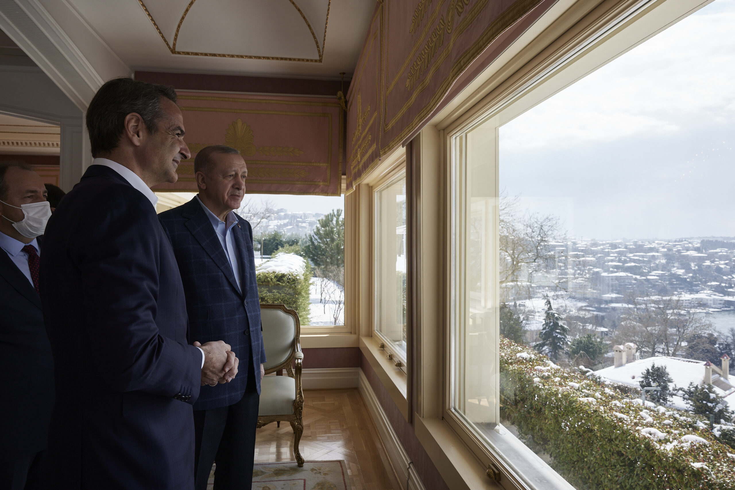 Μητσοτάκης σε Ερντογάν: «Χωρίς γραβάτα γίνονται πιο ουσιαστικές συζητήσεις» (βίντεο)