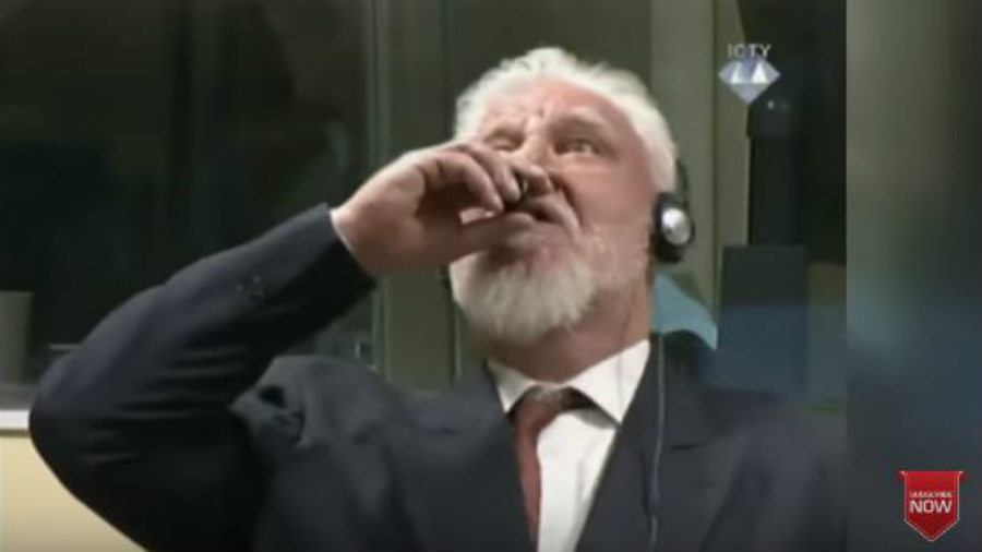Σ. Πράλγιακ: Σενάριο υποβοηθούμενης αυτοκτονίας – Κατάπιε δηλητήριο την ώρα της ετυμηγορίας