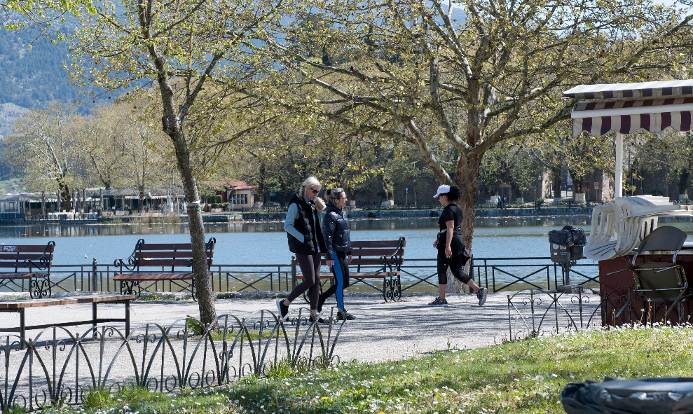 Κορωνοϊός: Σκέψεις για δομές για τα ήπια περιστατικά στα Ιωάννινα μετά τα κρούσματα σε φοιτητές