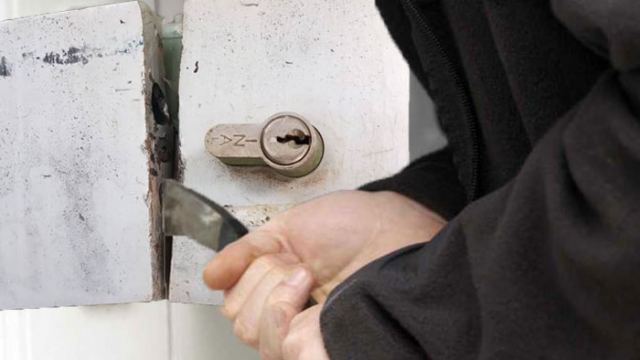 Στυλίδα: Ληστές με… υπογλυκαιμία έκλεψαν και μια τούρτα