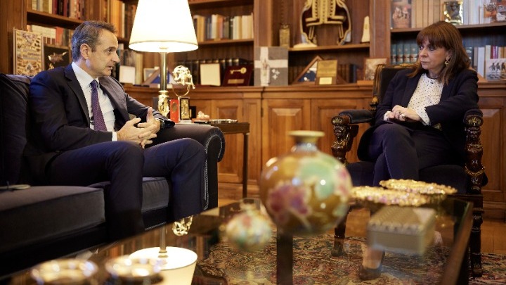 Συνάντηση Μητσοτάκη με την ΠτΔ: «Η προσπάθεια για να χτίσουμε ένα αποτελεσματικό κράτος είναι συνεχής»