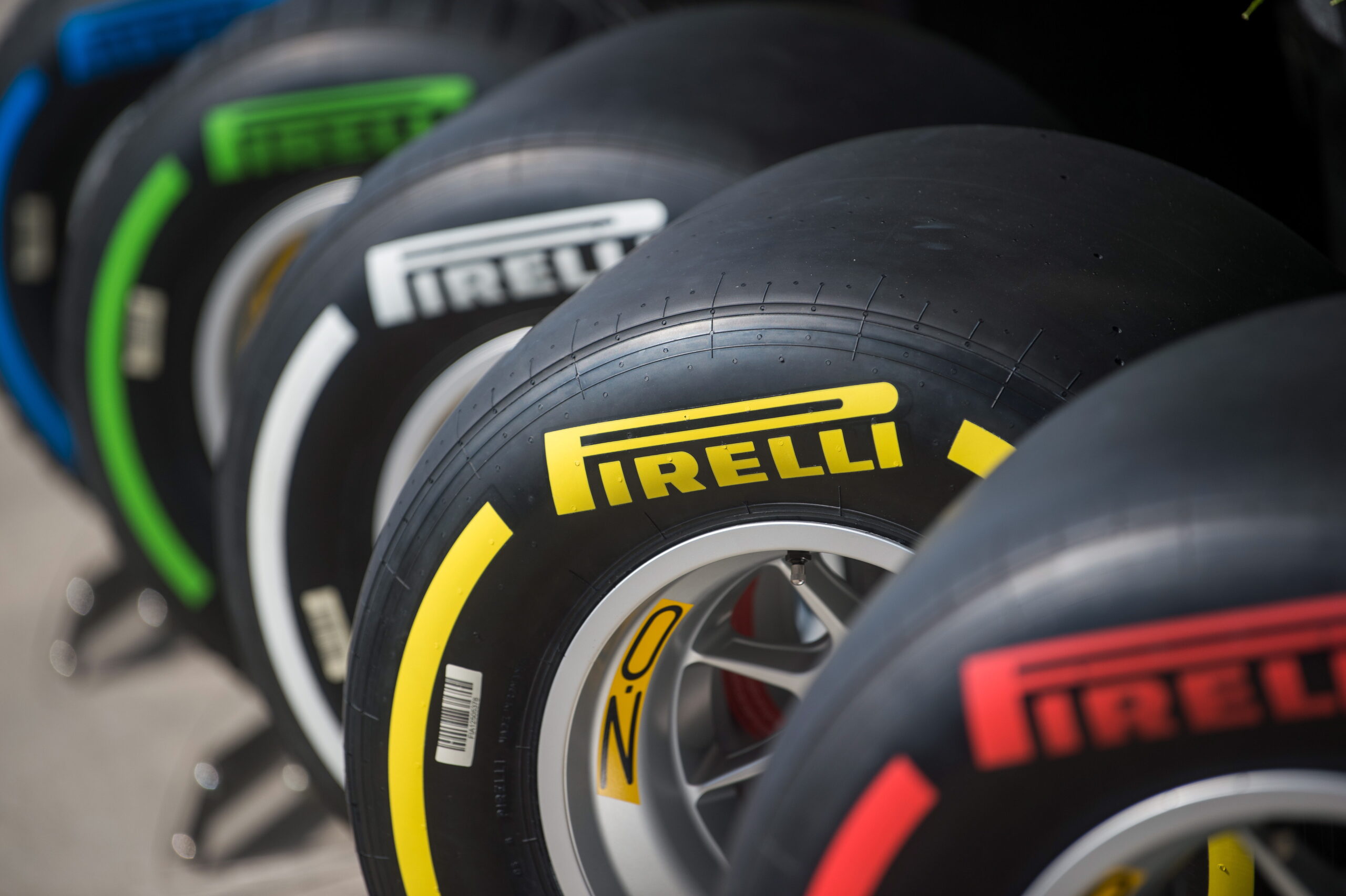 H Pirelli ακύρωσε την έκδοση του Ημερολογίου 2021 και δωρίζει 100.000 ευρώ για τον κορωνοϊό