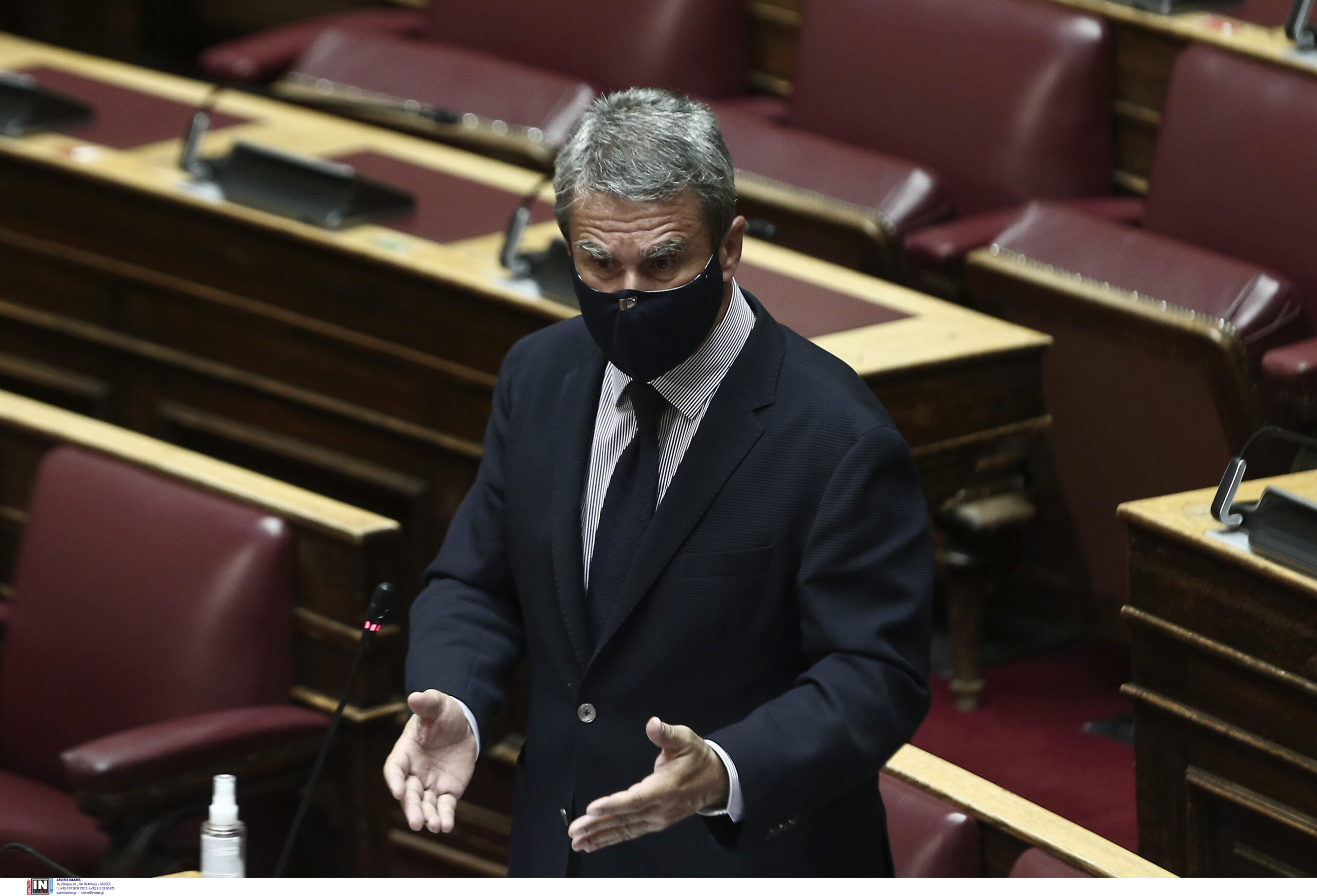 Διαφοροποίηση Λοβέρδου από ΚΙΝΑΛ για τους ανεμβολίαστους υγειονομικούς