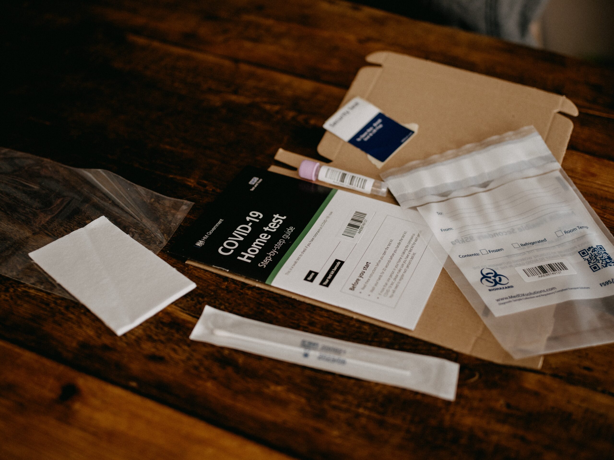 Κορωνοϊός: Χρειάζεται να κάνω self test αν έχω εμβολιαστεί; Τι απάντησε ο Θ. Βασιλακόπουλος