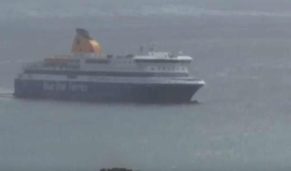 Αποκολλήθηκε το μεγαλύτερο μέρος του «Blue Star Patmos»