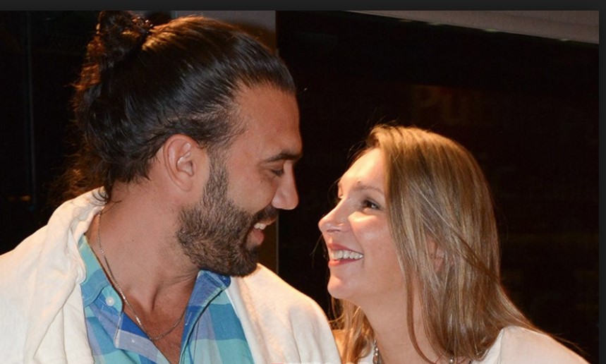 Τα πρώτα Χριστούγεννα της Φανής Χαλκιά με τους «άνδρες» της – Τι όνομα θα δώσει στο μωράκι της;