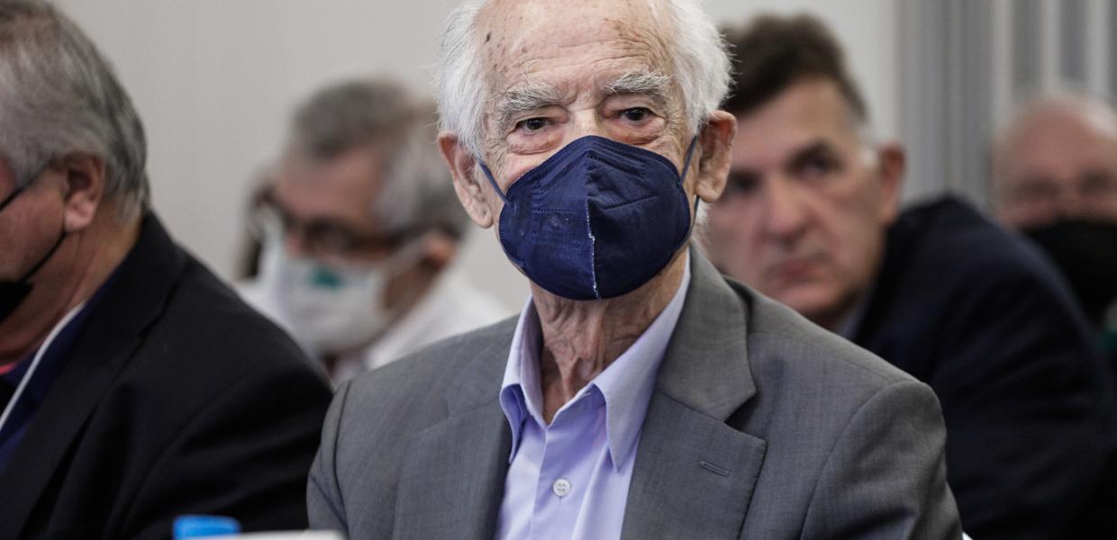 Συνέδριο ΠΑΣΟΚ: «Τα ποντίκια φεύγουν από το καράβι όταν τελειώνει το τυρί», είπε ο Απ. Κακλαμάνης