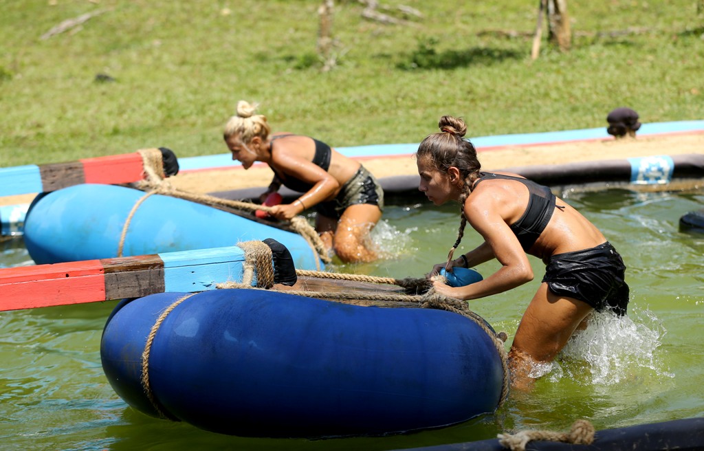 Survivor: Σκηνές ζηλοτυπίας Κοκκινάκη σε Λάουρα λόγω του Τσανγκ