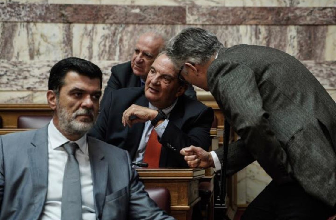 Το τετ α τετ Καραμανλή – Ρουσόπουλου στην ΚΟ της ΝΔ