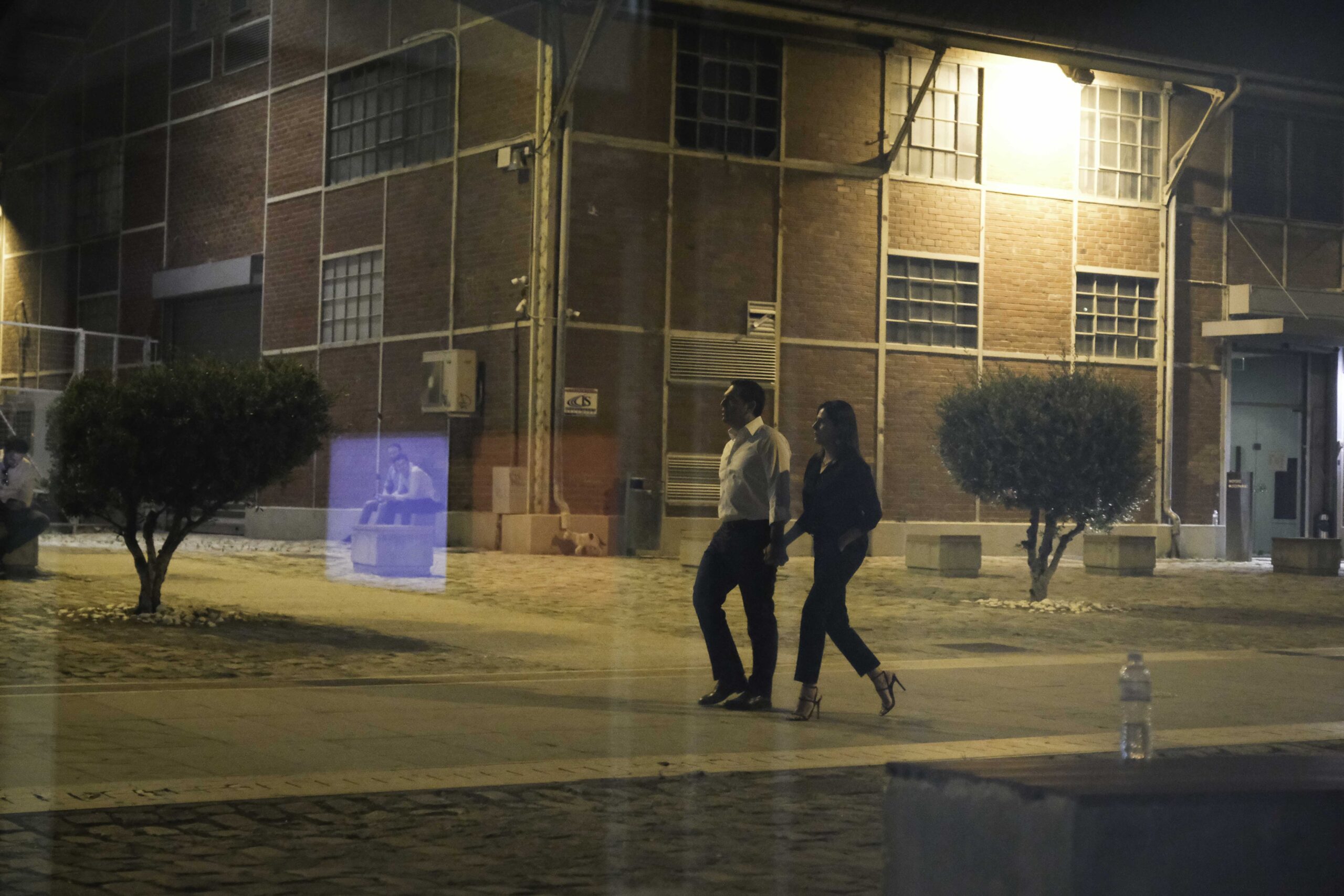 Η βραδινή έξοδος Τσίπρα – Μπαζιάνα στη Θεσσαλονίκη (εικόνες)