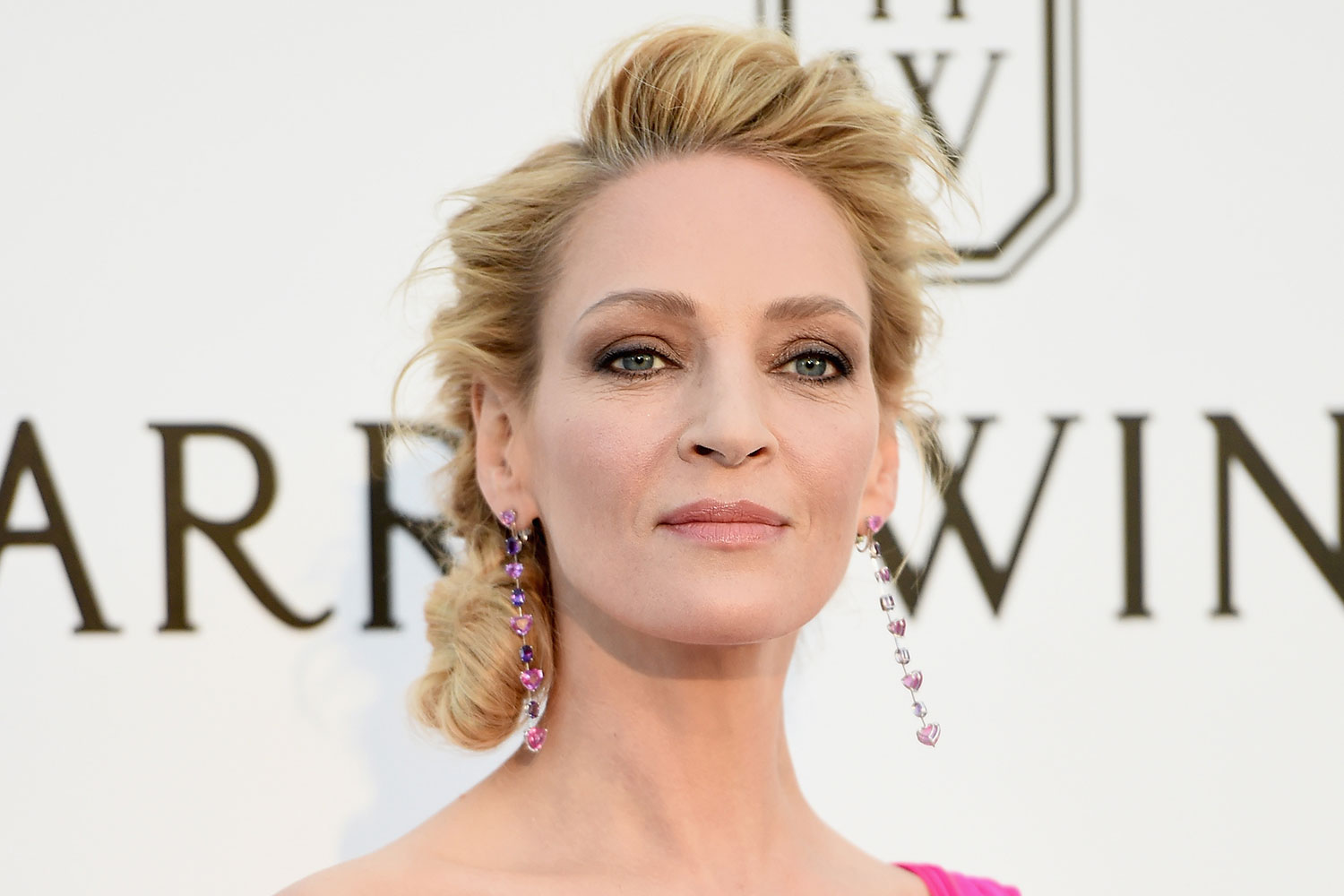 H Uma Thurman πίνει τον καφέ της στις… Σπέτσες!