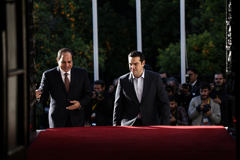 Τηλεφωνική επικοινωνία Αλ. Τσίπρα – αλ Σίσι για το μακελειό στο Σινά