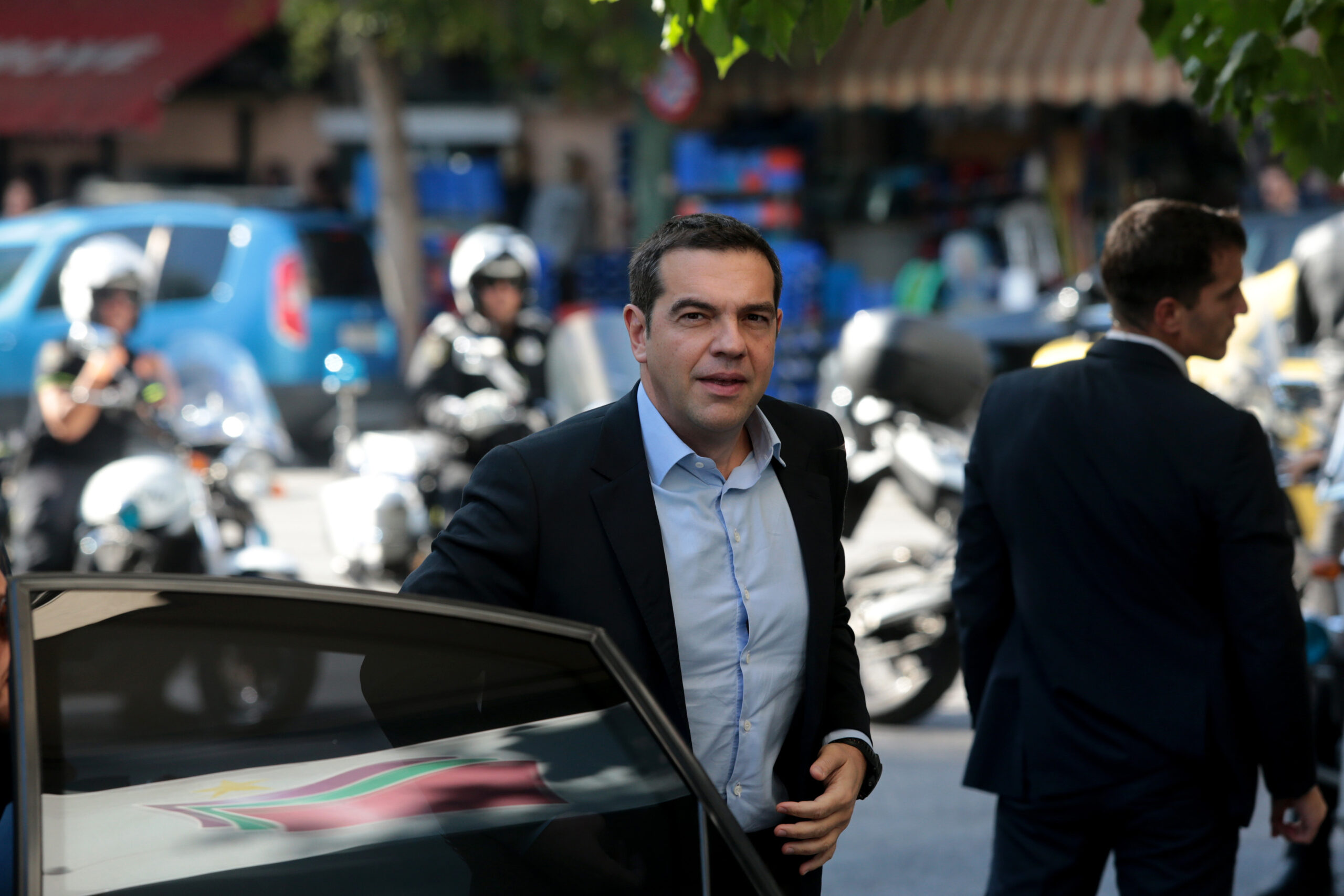 Το μήνυμα του Αλ. Τσίπρα στο Twitter για τις συλλογικές συμβάσεις