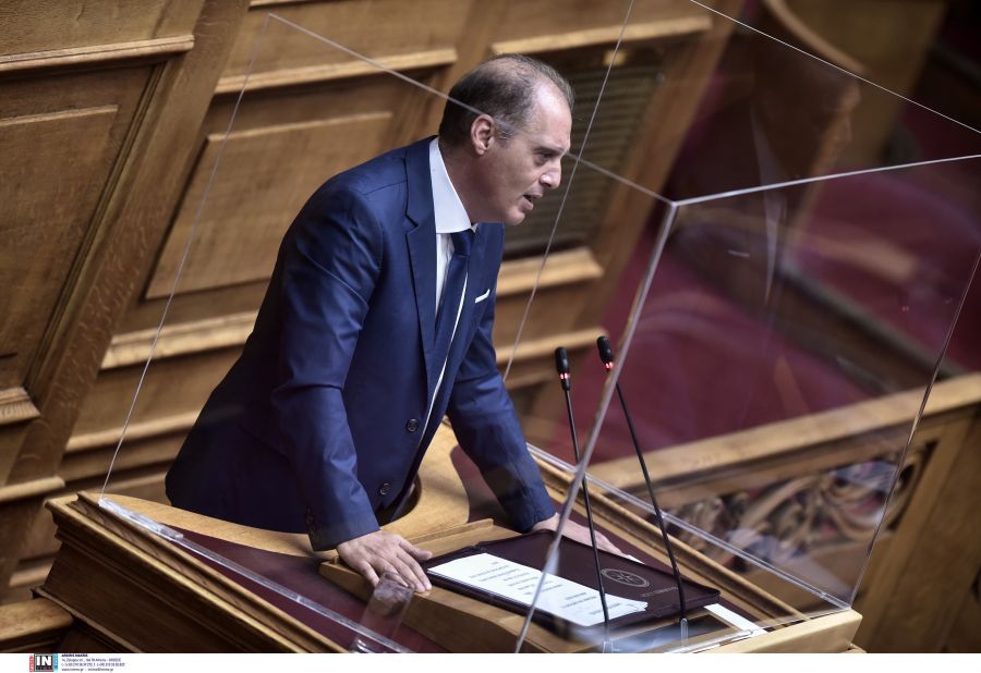 Βουλή: Άρση ασυλίας του Βελόπουλου αποφάσισε η Ολομέλεια με 263 ψήφους υπέρ έναντι 9 κατά