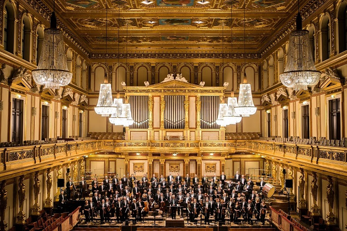 Tchaikovsky Symphony Orchestra και δεύτερη ημέρα στη σκιά της Ακρόπολης