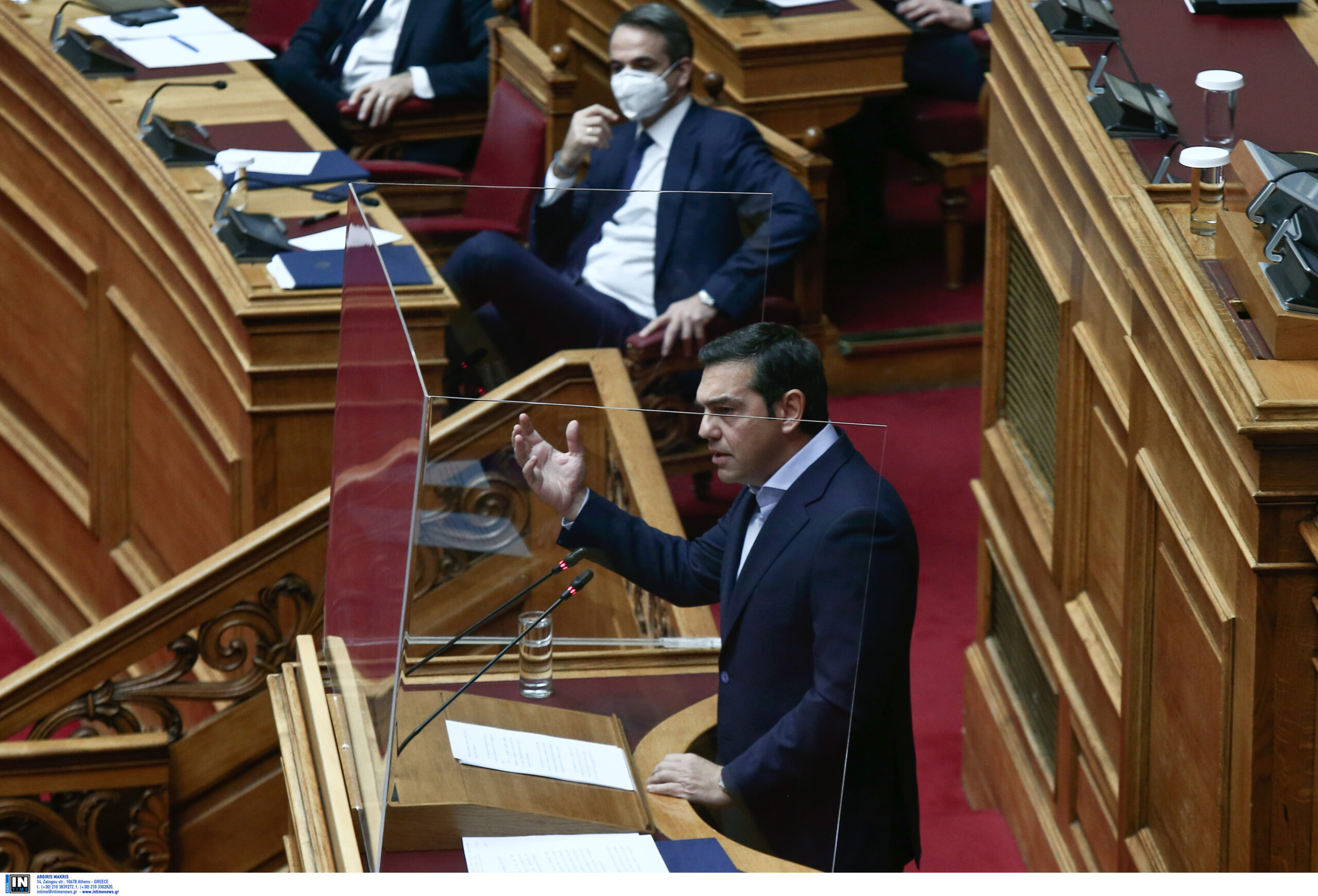 Στο κόκκινο η κόντρα για τα περί «εκκαθαρίσεων» Τζανακόπουλου στο δημόσιο – Βούτυρο στο ψωμί της ΝΔ – Οι αρμοί της εξουσίας του ΣΥΡΙΖΑ