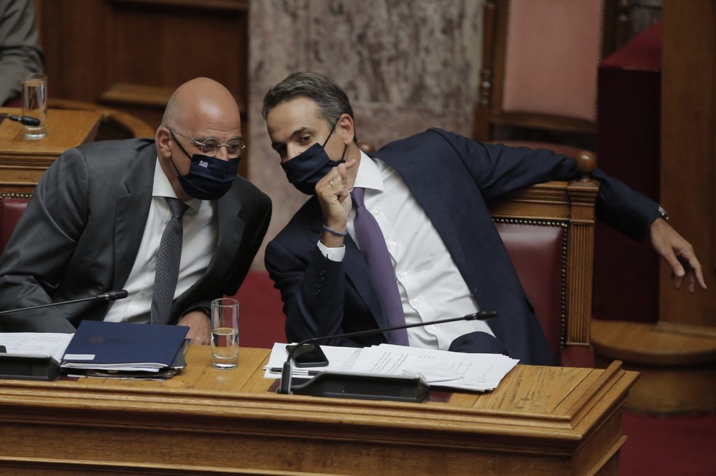 Επίσκεψη Μητσοτάκη στη Λιβύη με βαριά ατζέντα – Οι στόχοι της κυβέρνησης και οι ενεργειακές συμφωνίες