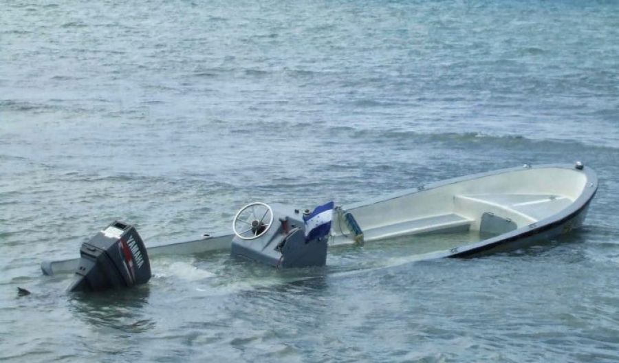 Επιχείρηση εντοπισμού δύο ατόμων στη λίμνη Βόλβη – Πήγαν για ψάρεμα και ανατράπηκε η βάρκα τους
