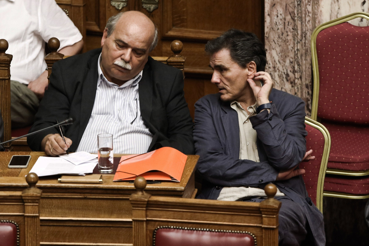 Το ΥΠΟΙΚ «διορθώνει» το Γραφείο Προϋπολογισμού – Επιμένει ο Π. Λιαργκόβας: «Σωστά τα στοιχεία»