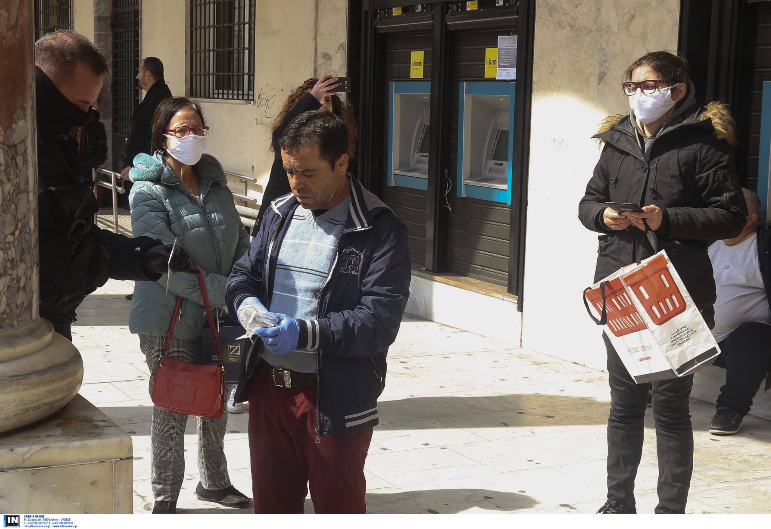 Επίδομα 800 ευρώ: Επεκτείνεται η λίστα με τους δικαιούχους – Αυτές είναι οι νέες κατηγορίες