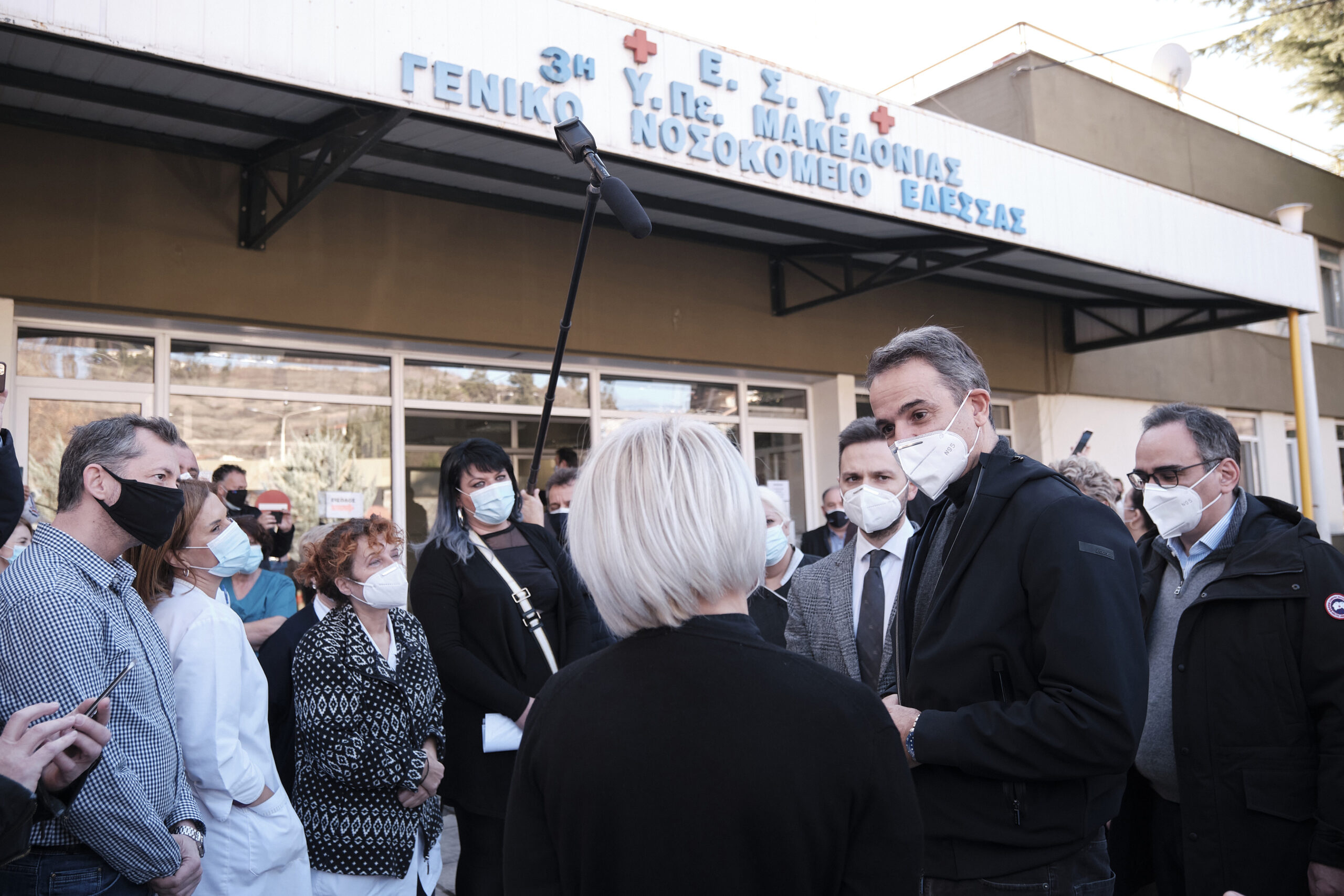 Μητσοτάκης από Έδεσσα: Αφήσαμε πίσω τα δύσκολα, αλλά προσοχή τις ημέρες των γιορτών