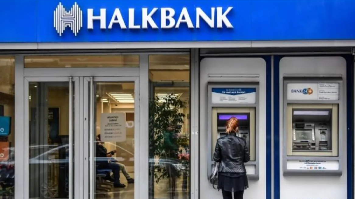Τουρκία: Οι τρεις κρατικές τράπεζες κόβουν το ρωσικό σύστημα πληρωμών Mir μετά τις πιέσεις των ΗΠΑ