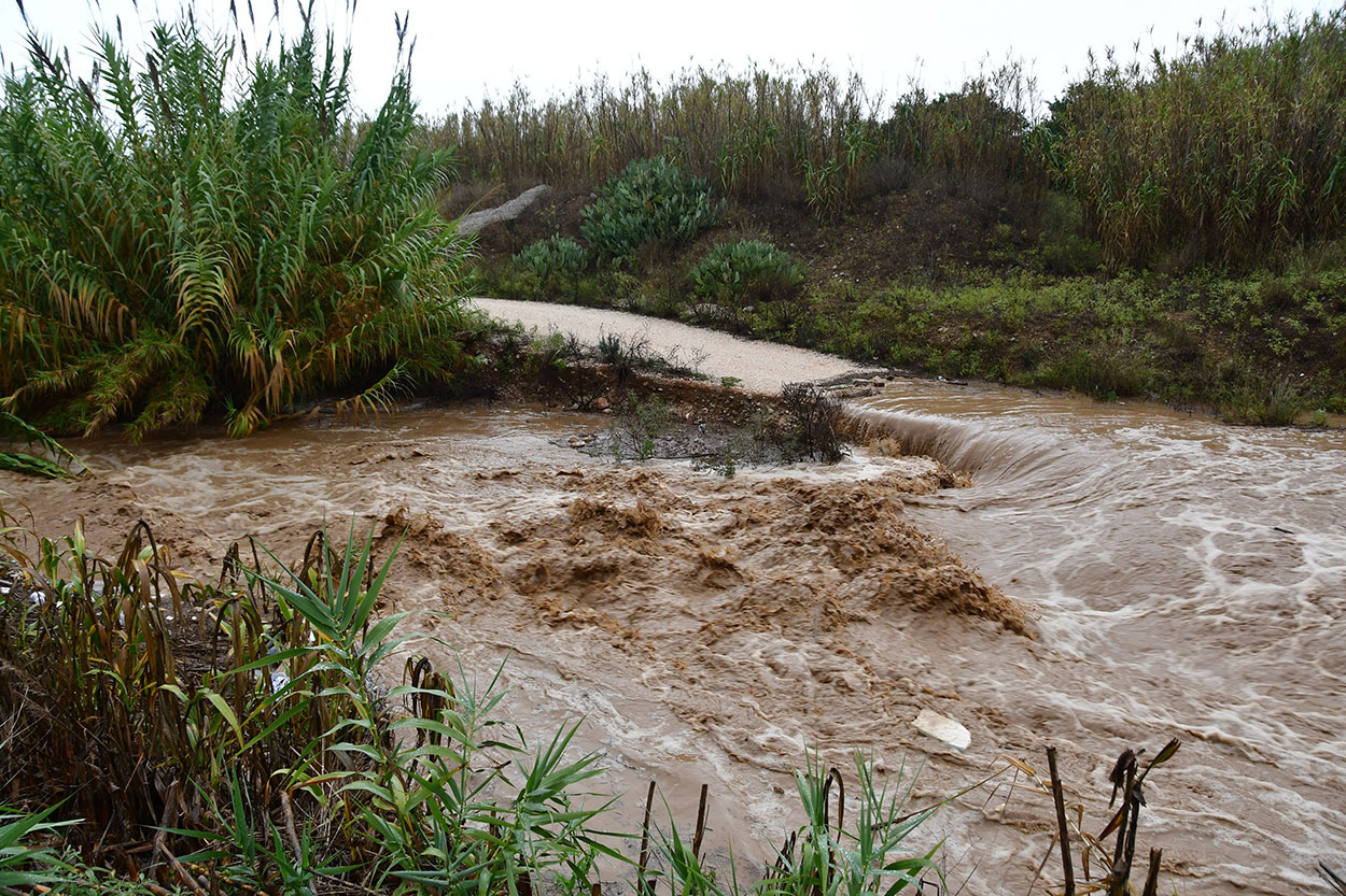 Τραγωδία στην Εύβοια: 59χρονη παρασύρθηκε από χείμαρρο και έχασε τη ζωή της