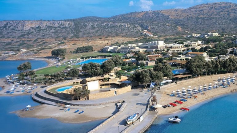 Ξέσπασε φωτιά σε ξενοδοχείο της Κρήτης