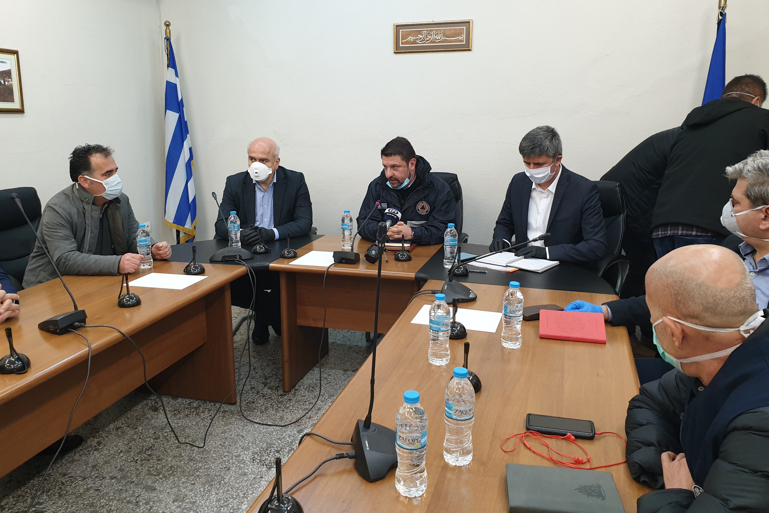 Κορωνοϊός: Τι απαντά ο Χαρδαλιάς στις επικρίσεις ότι δεν τήρησε τα μέτρα ασφαλείας
