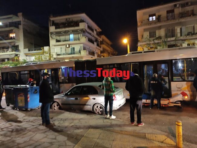 Θεσσαλονίκη: Λιποθύμησε άνδρας μέσα σε λεωφορείο – Τον παρέλαβε το ΕΚΑΒ (Βίντεο)