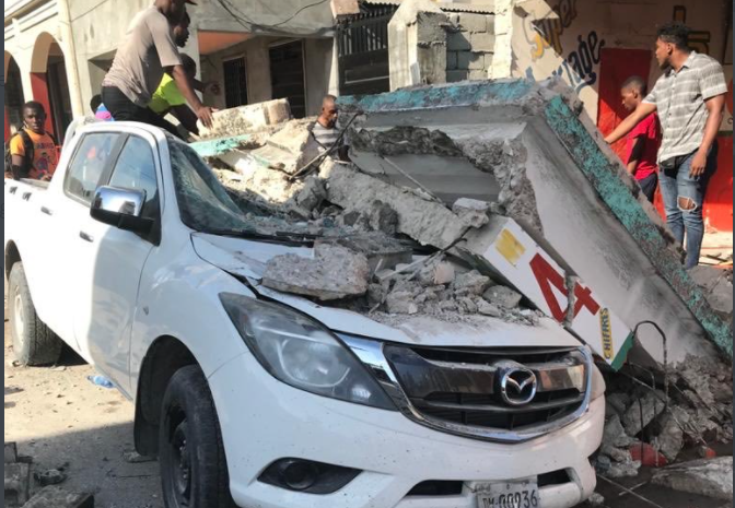 Η Ουάσινγκτον προσφέρει βοήθεια στην Αϊτή μετά τον φονικό σεισμό