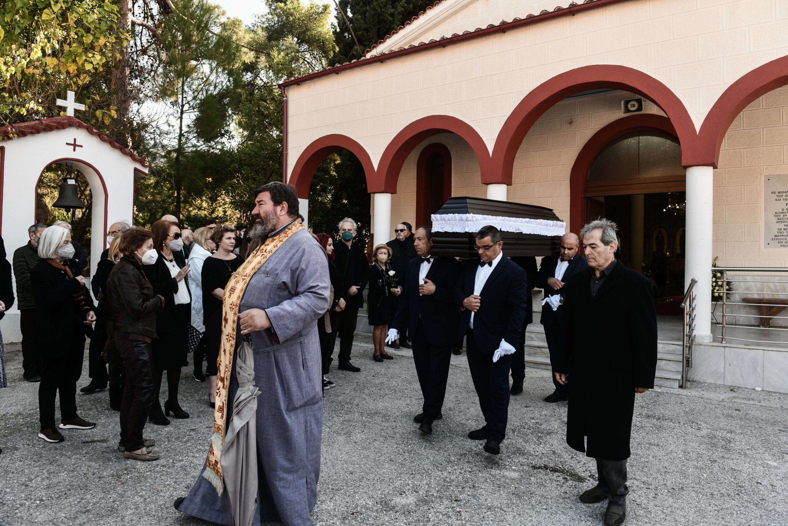 Κηδεία της ηθοποιού Μίνας Αδαμάκη στο κοιμητήριο Βυρώνα, Παρασκευή 18 Νοεμβρίου 2022.