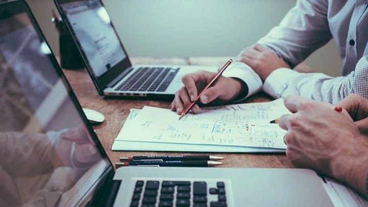 Με 442.000.000 ευρώ ενισχύονται 100.000 μικρομεσαίες επιχειρήσεις