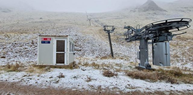 τα πρώτα χιόνια έπεσαν στον Παρνασσό