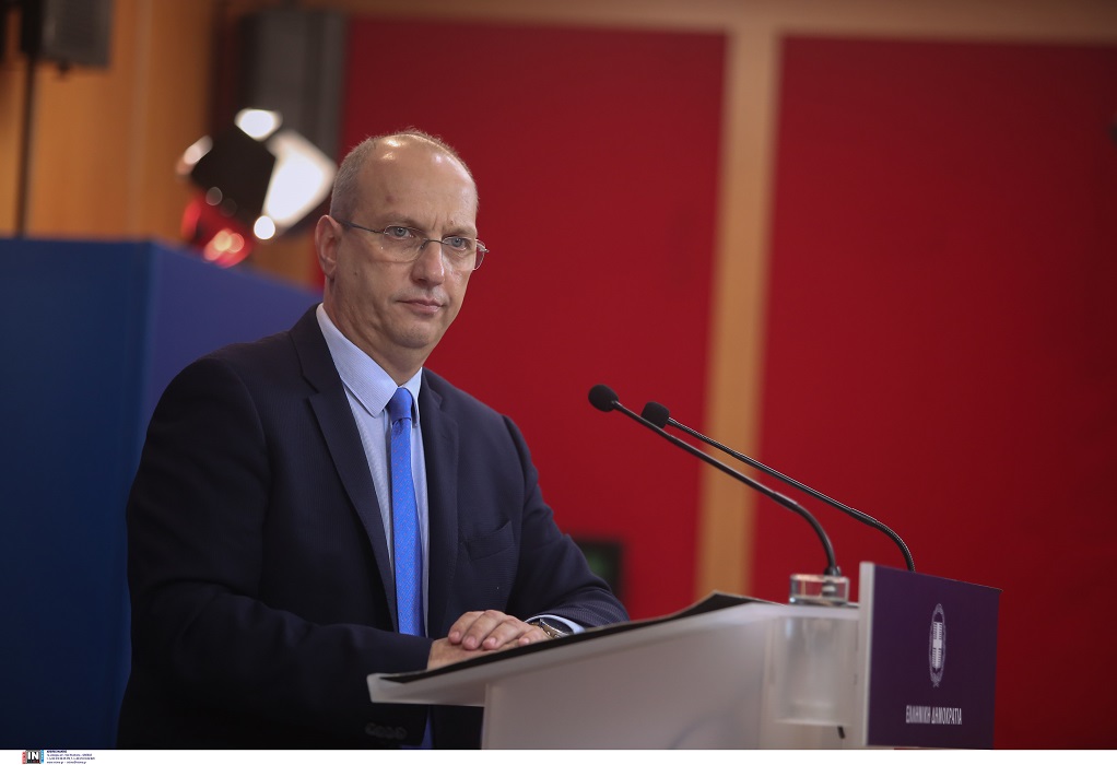 Γιάννης Οικονόμου