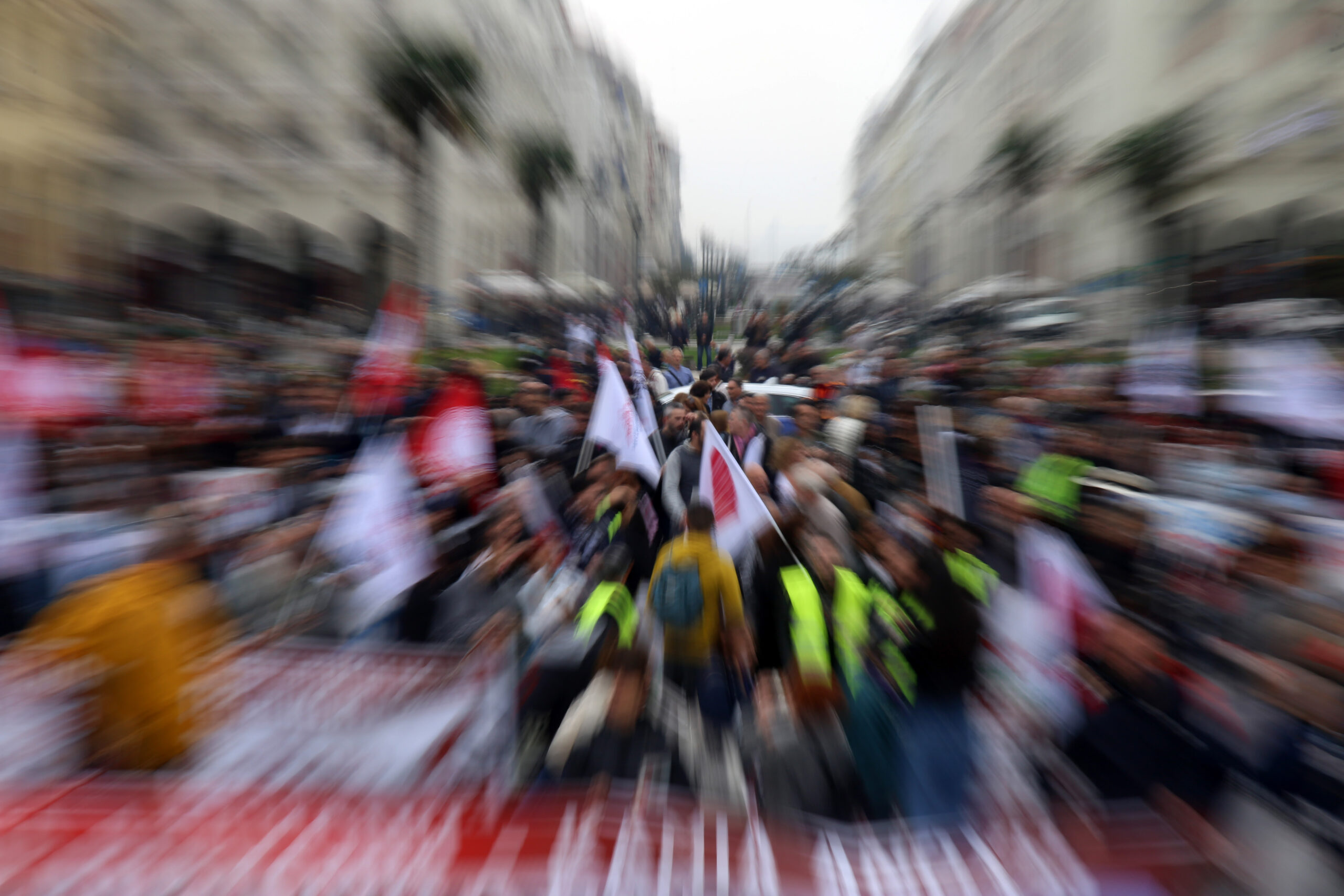 Απεργιακές συγκεντρώσεις σήμερα από ΔΟΕ και ΟΛΜΕ κατά της αξιολόγησης εκπαιδευτικών